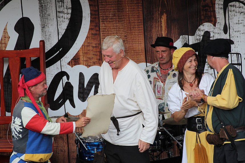 Mit einem phantastischen Spektakel und die Verabschiedung aller Akteure, endete das 28. Mittelalterfest von Bad Langensalza