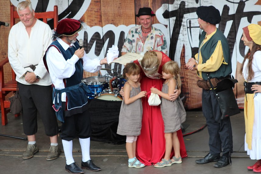 Mit einem phantastischen Spektakel und die Verabschiedung aller Akteure, endete das 28. Mittelalterfest von Bad Langensalza