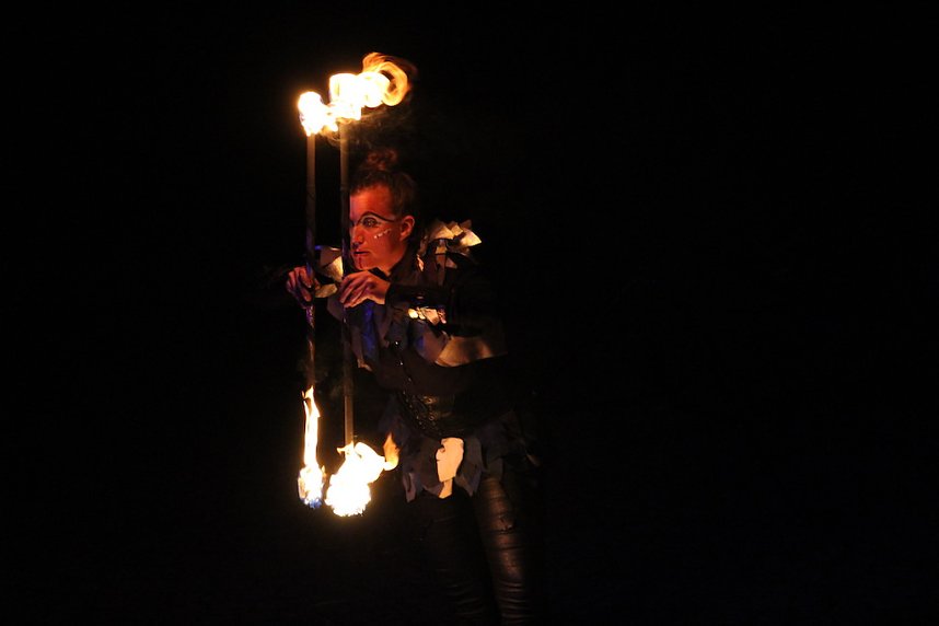 Atemberaubendes Feuerspektakel auf dem T&ouml;pfermarkt in Bad Langensalza 