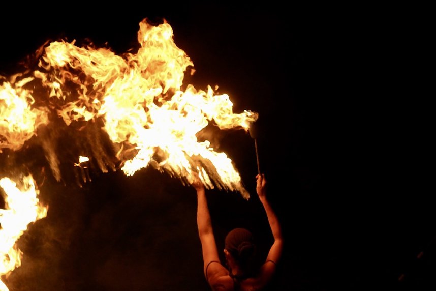 Atemberaubendes Feuerspektakel auf dem T&ouml;pfermarkt in Bad Langensalza