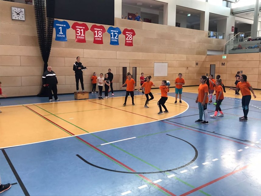 Zweifelderball-Turnier in der Salza Halle