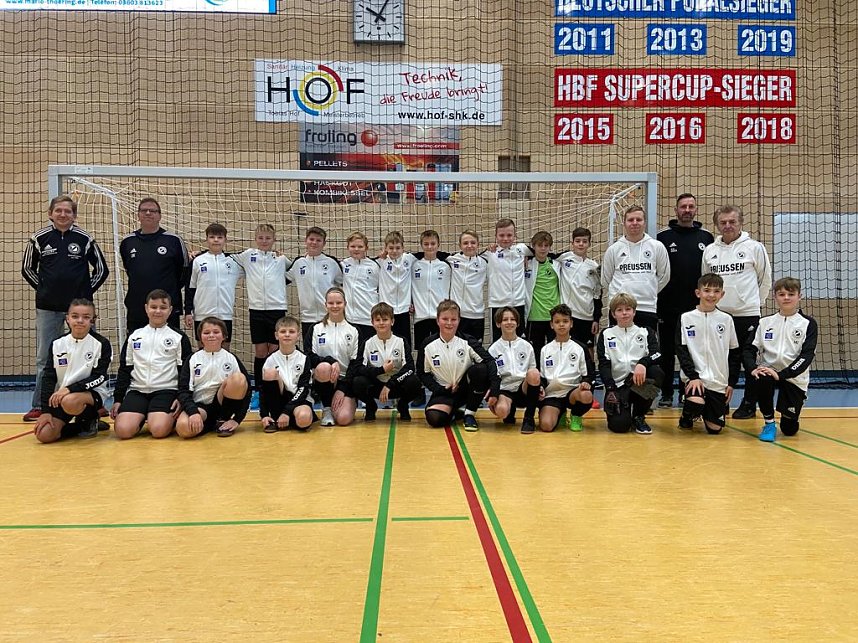 Neue Pr&auml;sentationsanz&uuml;ge f&uuml;r den Preu&szlig;en-Nachwuchs