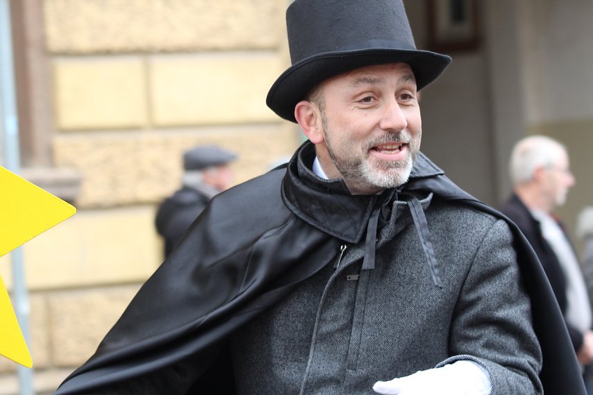 Fr&ouml;hlichbunter Karnevalsumzug in und um Bad Langensalza