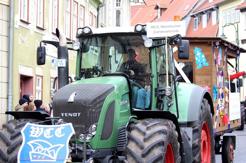 Fr&ouml;hlichbunter Karnevalsumzug in und um Bad Langensalza