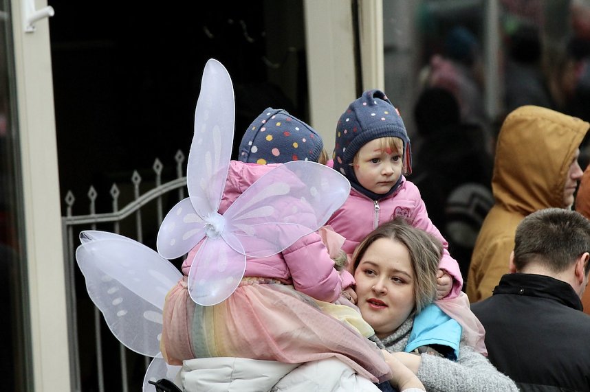 ZUm Karnevalsumzug zog es viele Jecken in die Stadt Bad Langensalza