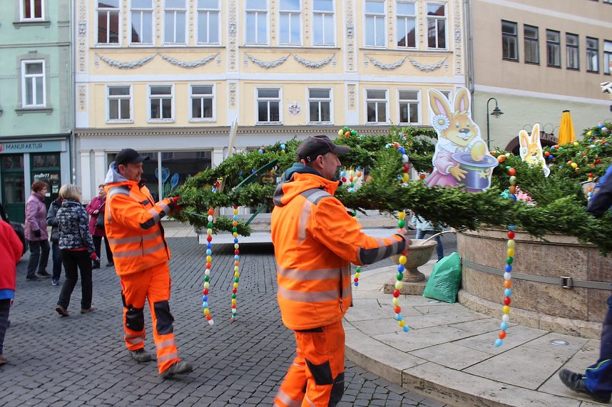 Fr&uuml;hjahrsputz am Bad Langensalzaer Rathaus