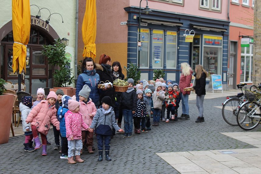 Fr&uuml;hjahrsputz am Bad Langensalzaer Rathaus