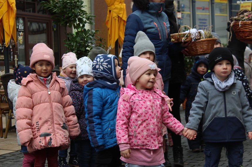 Fr&uuml;hjahrsputz am Bad Langensalzaer Rathaus