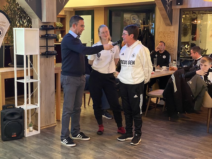 Preu&szlig;en-Akrive stellten ihre Arbeit den Sponsoren vor