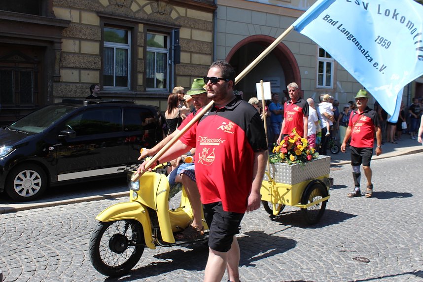 Fr&ouml;hliche Stimmung beim 210 Brunnenfest in Bad Langensalza