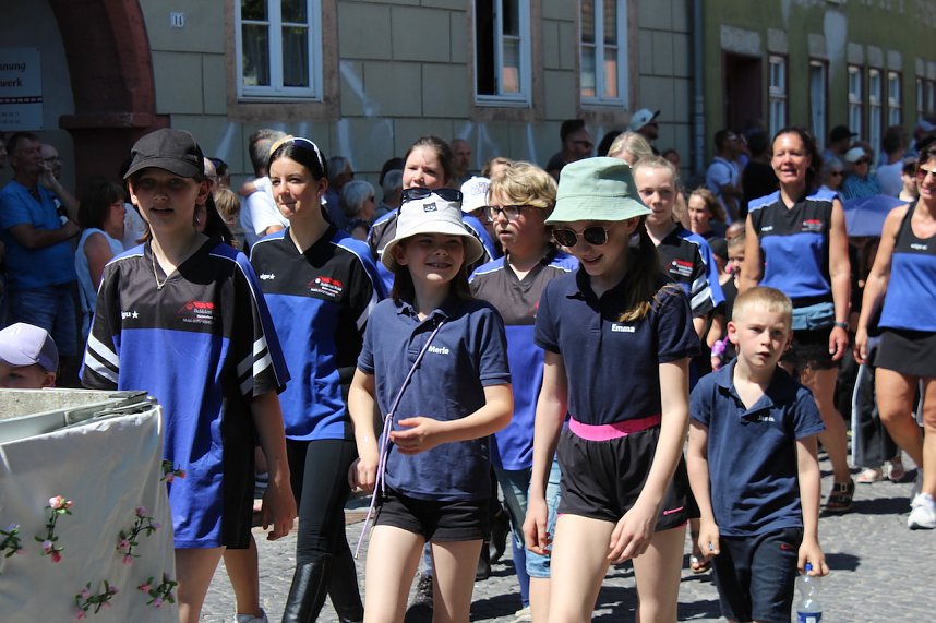 Fr&ouml;hliche Stimmung beim 210 Brunnenfest in Bad Langensalza