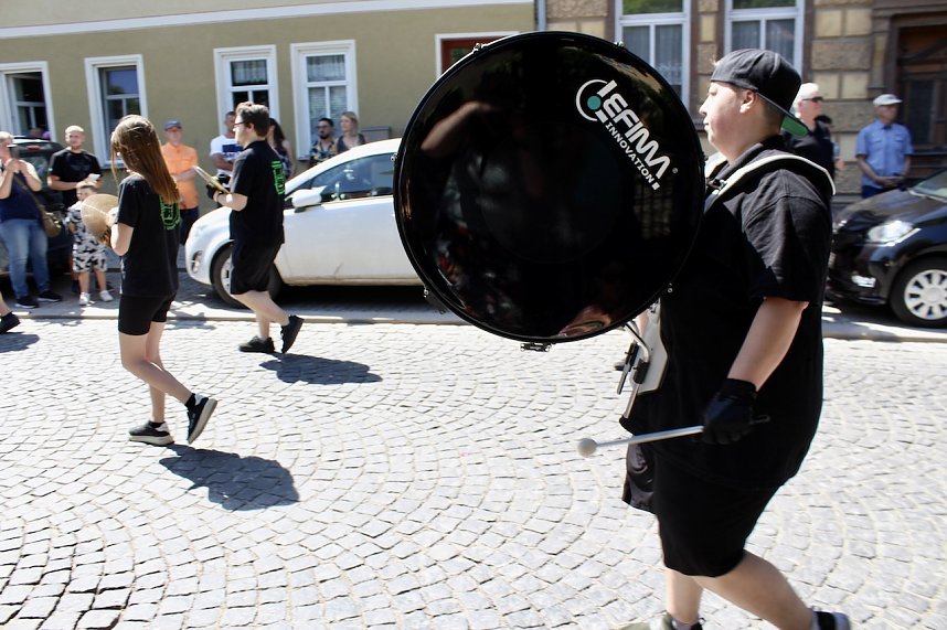 Fr&ouml;hliche Stimmung beim 210 Brunnenfest in Bad Langensalza