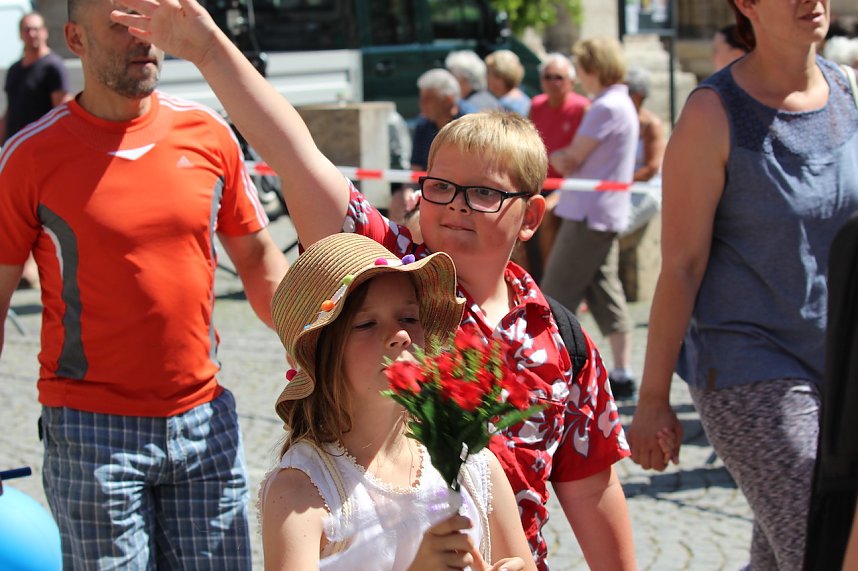 Fr&ouml;hliche Stimmung beim 210 Brunnenfest in Bad Langensalza