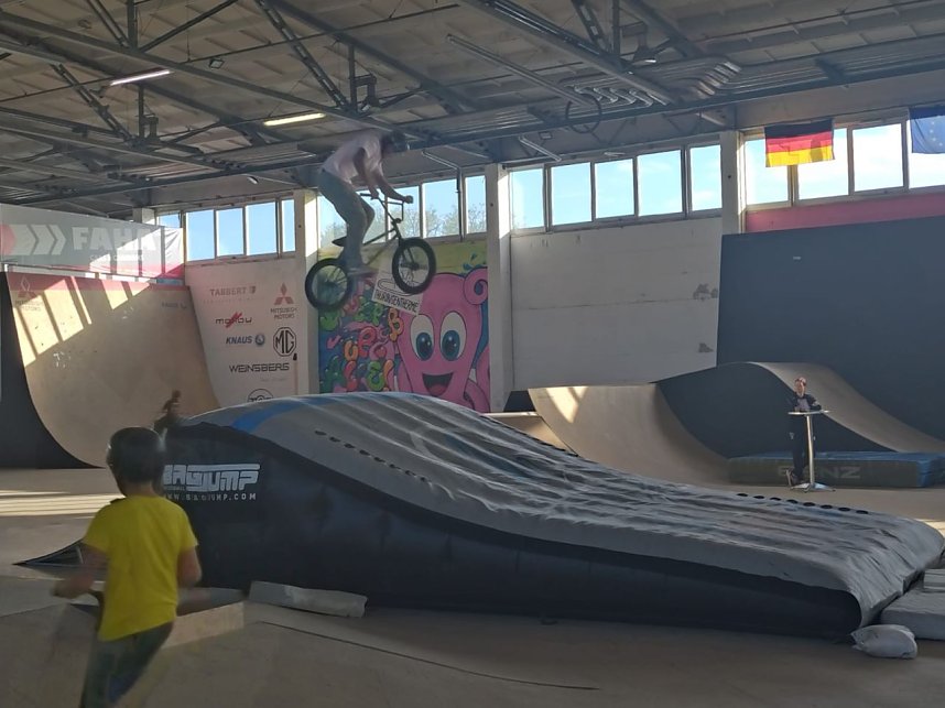 Sport-und Freizeitmesse & Konzert in M&uuml;hlhausen