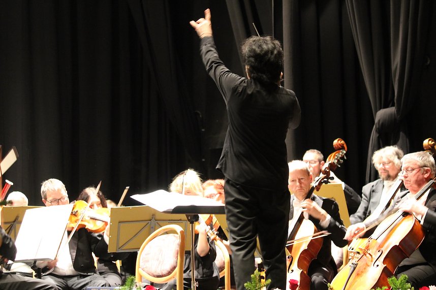 Weihnachtskonzert der Th&uuml;ringer Philharmonie Gotha-Eisenach im KKZ in Bad Langensalza