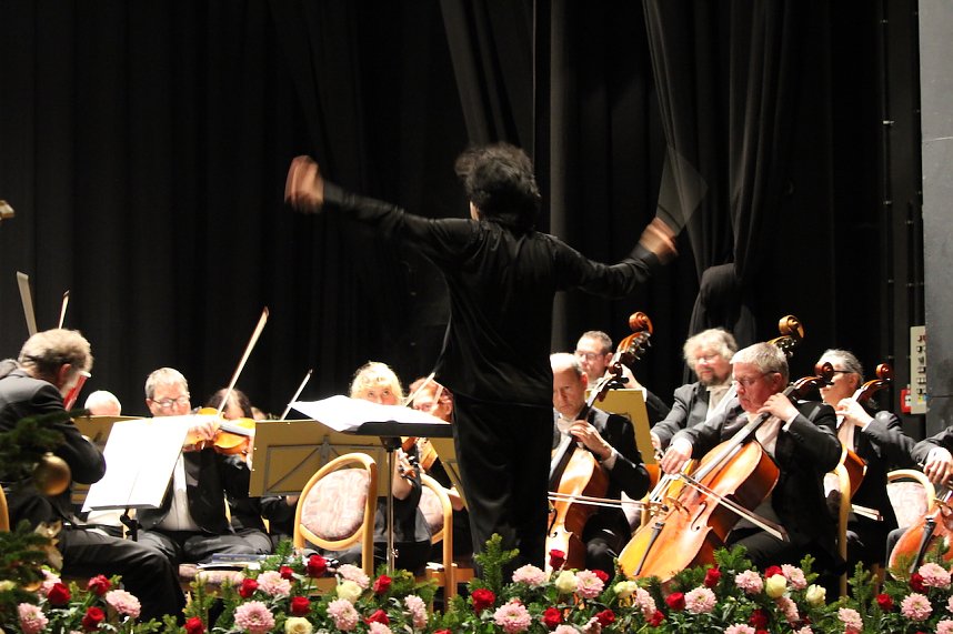 Weihnachtskonzert der Th&uuml;ringer Philharmonie Gotha-Eisenach im KKZ in Bad Langensalza