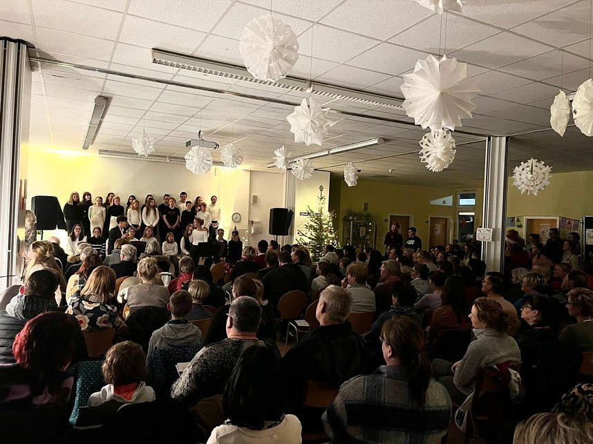 Lebendiger Adventskalender im Seiler-Gymnasium