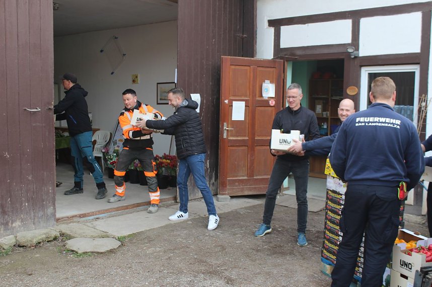 Gro&szlig;e Hilfslieferung f&uuml;r Bad Langensalzaer Tafel