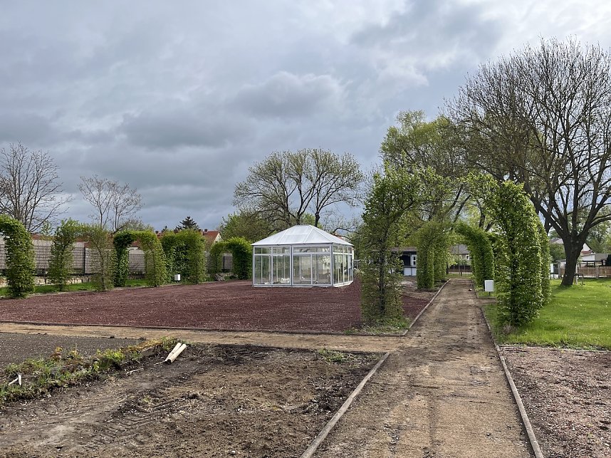 Der Botanische Garten steht kurz vor seiner Wieder-Er&ouml;ffnung. N&auml;chste Woche werden die Beete und H&auml;user gef&uuml;llt. 