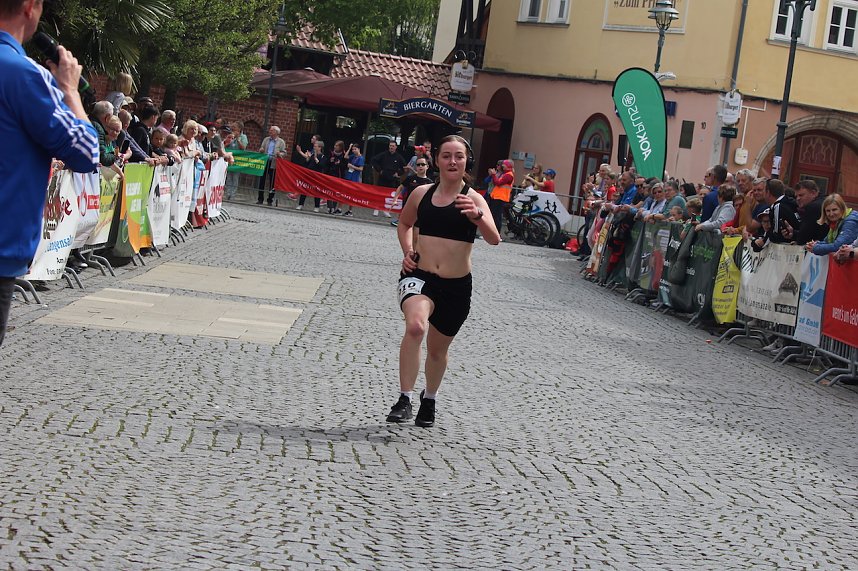 Eintausend L&auml;uferinnen und L&auml;ufer beteiligten sich am 3T&uuml;rmelauf in Bad Langensalza 2024