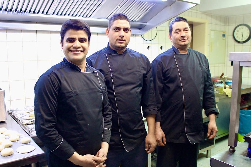 Er&ouml;ffnungsfeier mit geladenen G&auml;sten im Punjabi Bad&acute;sha