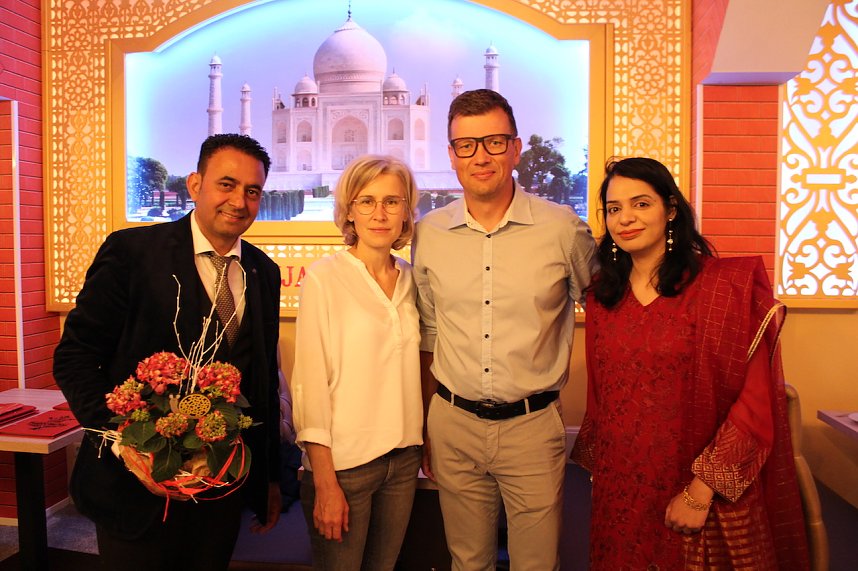 Er&ouml;ffnungsfeier mit geladenen G&auml;sten im Punjabi Bad&acute;sha