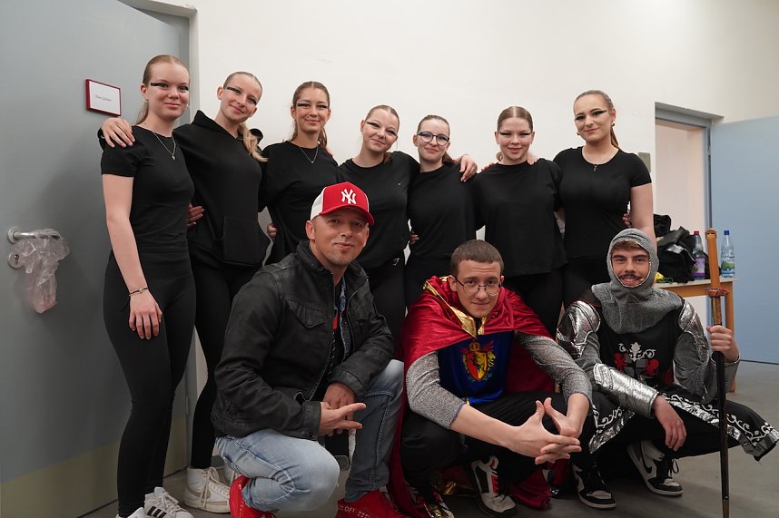 "Time and Time again" gespielt von Sch&uuml;lerinnen und Sch&uuml;lern des Salza Gymnasiums und der Grundschule Sonnenhof