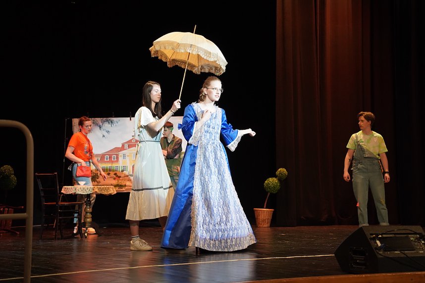 "Time and Time again" gespielt von Sch&uuml;lerinnen und Sch&uuml;lern des Salza Gymnasiums und der Grundschule Sonnenhof