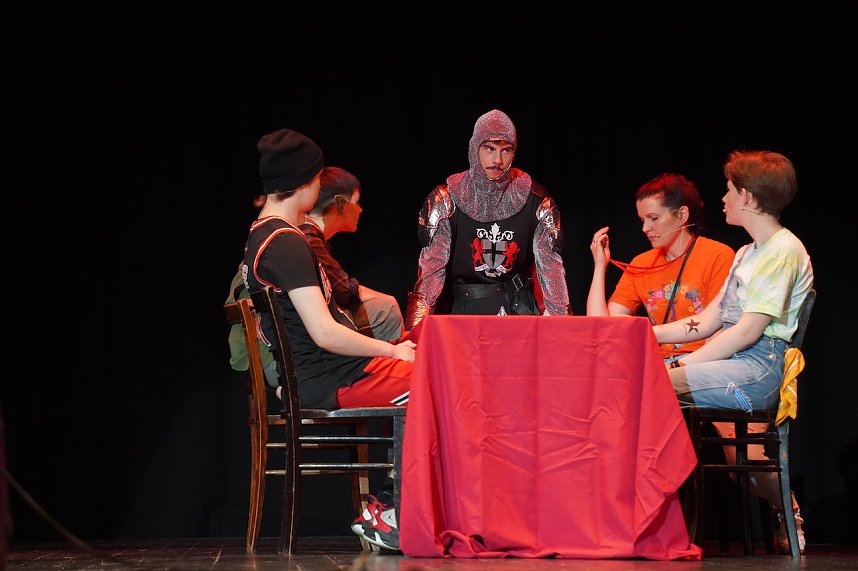 "Time and Time again" gespielt von Sch&uuml;lerinnen und Sch&uuml;lern des Salza Gymnasiums und der Grundschule Sonnenhof