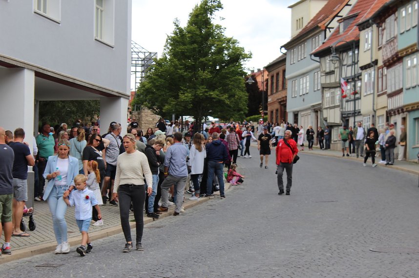 Gro&szlig;er festlicher Umzug zum 211. Brunnenfest in Bad Langensalza