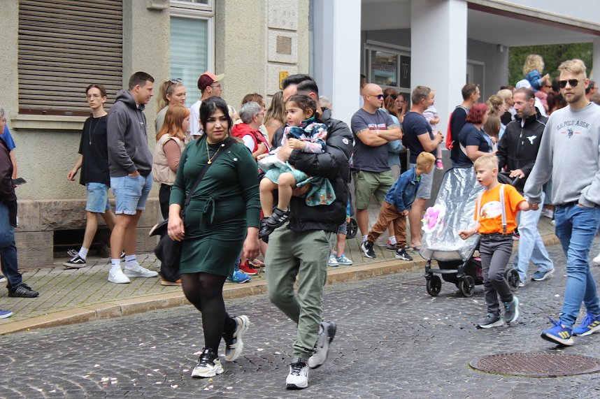 Gro&szlig;er festlicher Umzug zum 211. Brunnenfest in Bad Langensalza