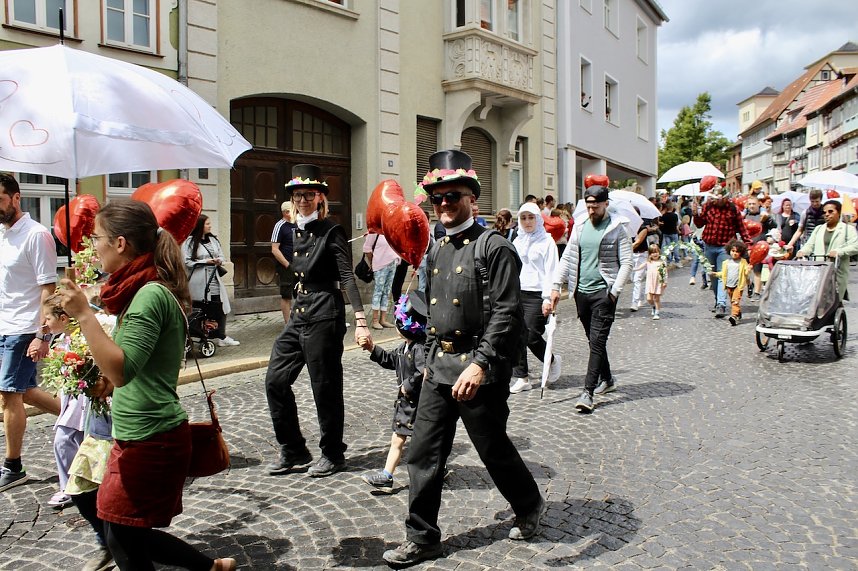 Gro&szlig;er festlicher Umzug zum 211. Brunnenfest in Bad Langensalza