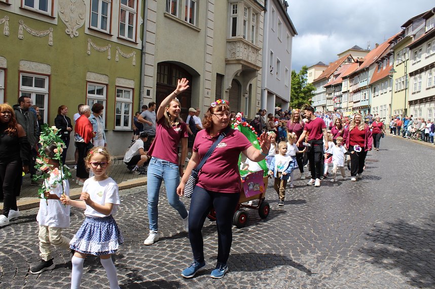 Gro&szlig;er festlicher Umzug zum 211. Brunnenfest in Bad Langensalza