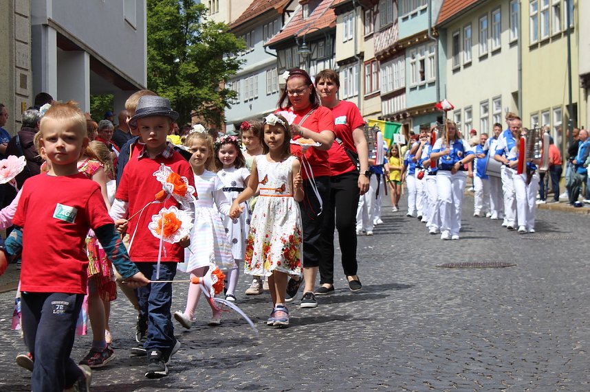 Gro&szlig;er festlicher Umzug zum 211. Brunnenfest in Bad Langensalza