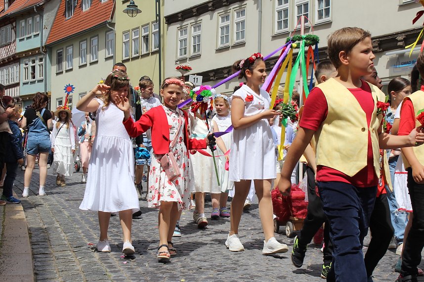 Gro&szlig;er festlicher Umzug zum 211. Brunnenfest in Bad Langensalza