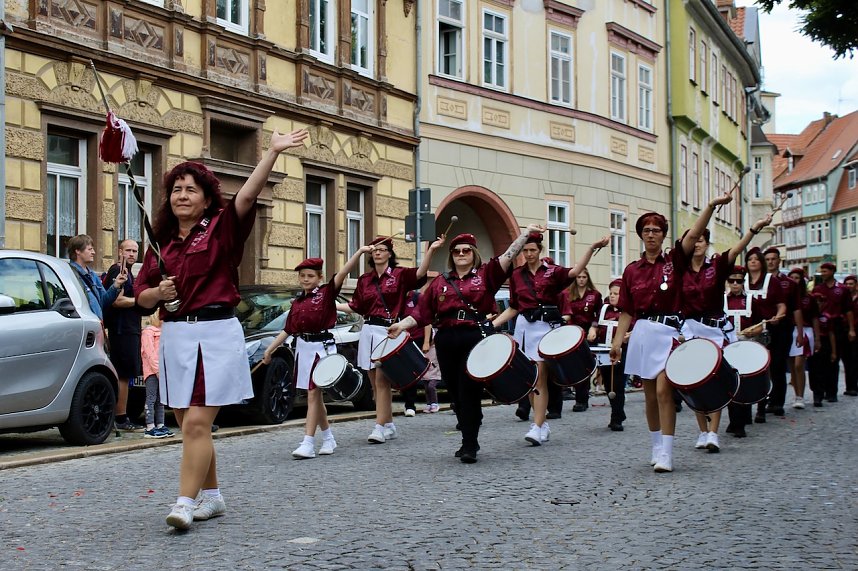Gro&szlig;er festlicher Umzug zum 211. Brunnenfest in Bad Langensalza