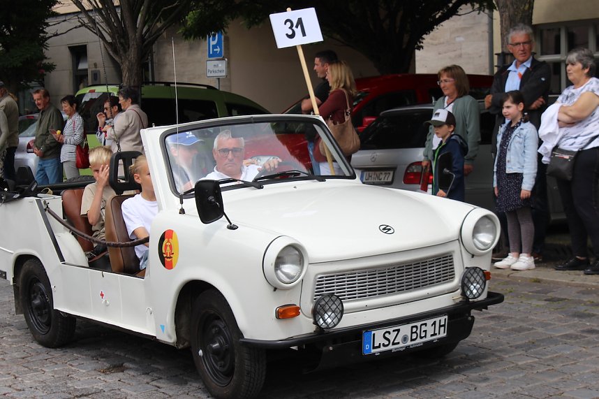 Farbenfroher Festumzug zum 211. Brunnenfest in Bad Langensalza