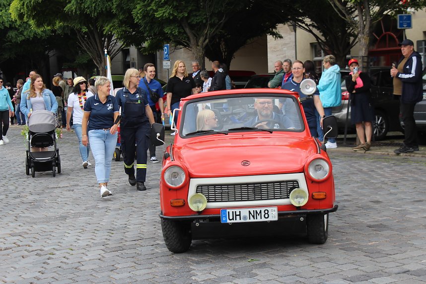 Farbenfroher Festumzug zum 211. Brunnenfest in Bad Langensalza