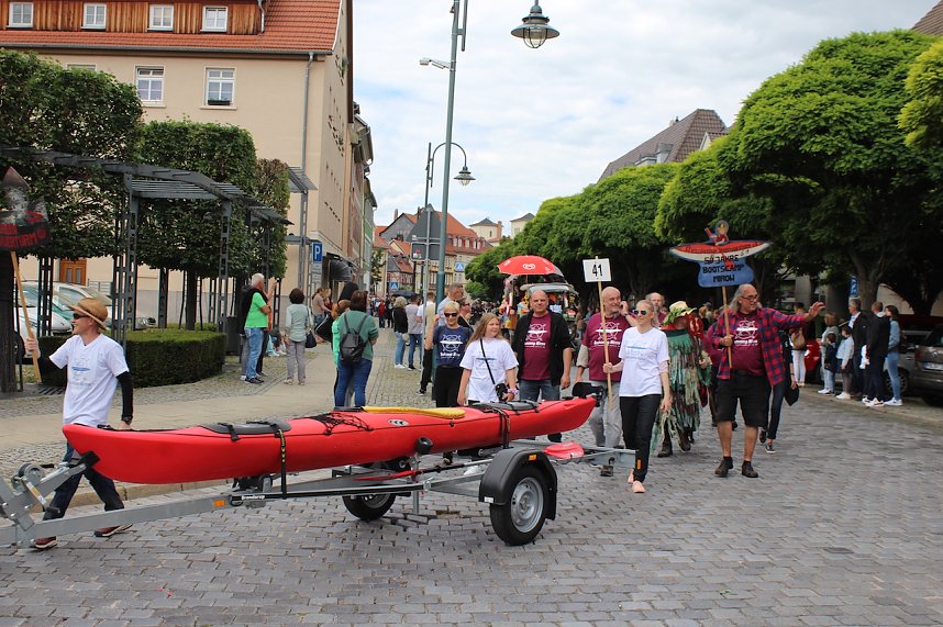 Farbenfroher Festumzug zum 211. Brunnenfest in Bad Langensalza