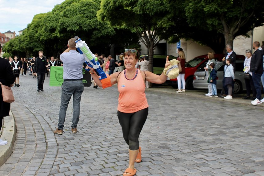 Farbenfroher Festumzug zum 211. Brunnenfest in Bad Langensalza