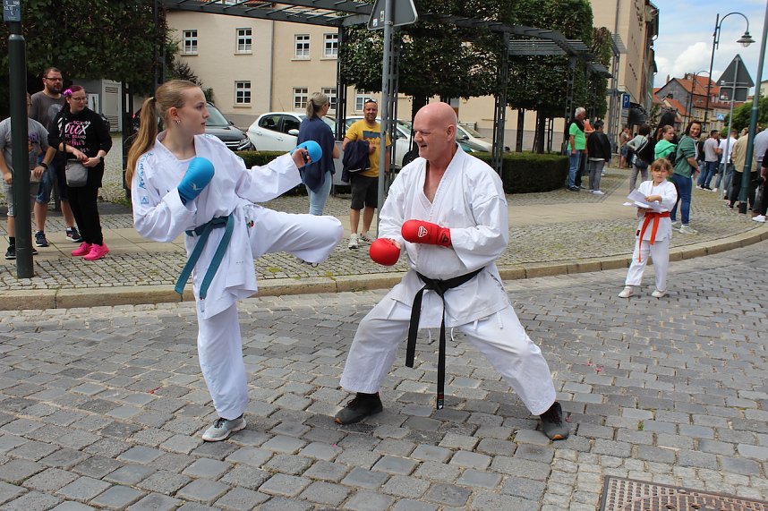 Farbenfroher Festumzug zum 211. Brunnenfest in Bad Langensalza