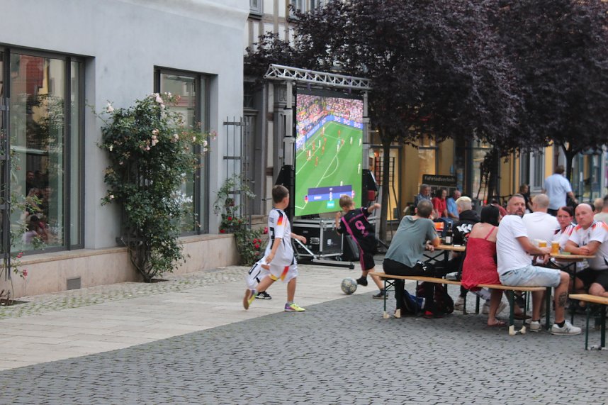 Trainieren hier die kommenden Stars f&uuml;r die EM 2044? 