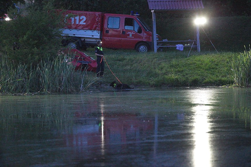 Suchaktion am Gro&szlig;enehricher Stau