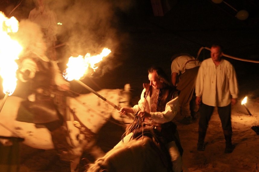 Hochprofessionelle Reitershow mit "Wenzel Ritterspiele"