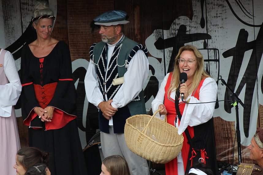Zwei Tage lang feierten die Langensalzaer mit ihren G&auml;sten aus nah und fern ihr 30. Mittelalterstadtfest