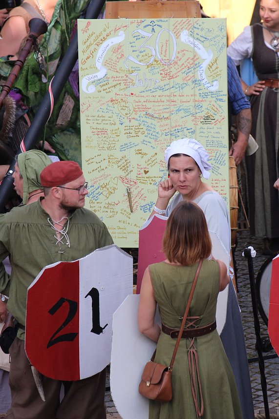 Zwei Tage lang feierten die Langensalzaer mit ihren G&auml;sten aus nah und fern ihr 30. Mittelalterstadtfest