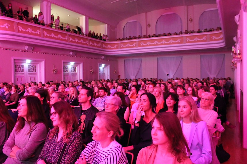 Mitwirkende der Gala des Salza-Gymnasiums in Bad Langensalza 2024