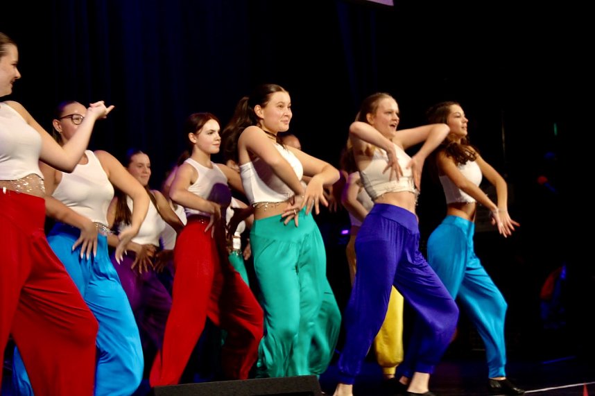 Mitwirkende der Gala des Salza-Gymnasiums in Bad Langensalza 2024