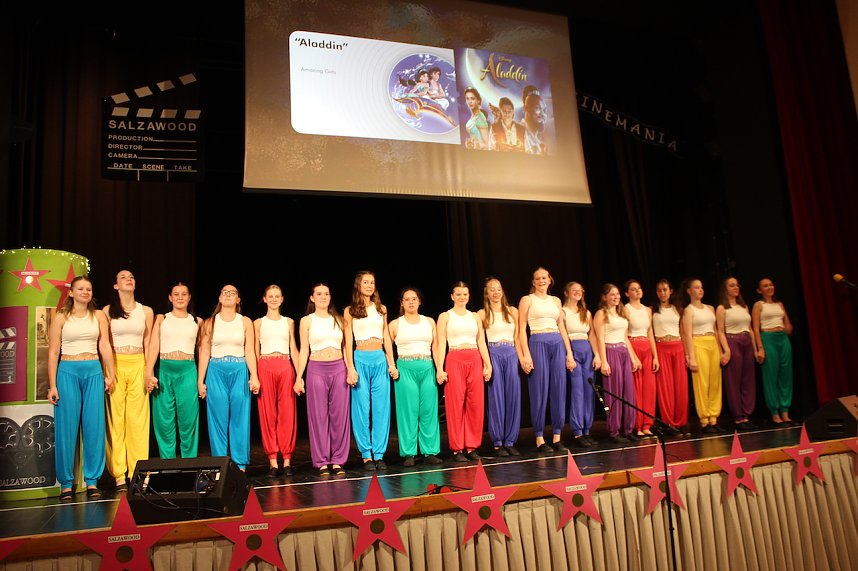 Mitwirkende der Gala des Salza-Gymnasiums in Bad Langensalza 2024