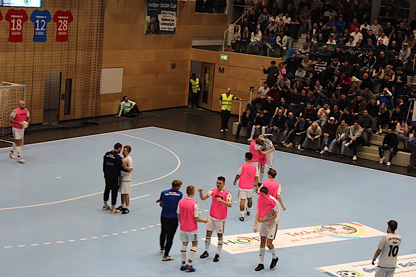 29. Salza Cup in Bad Langensalza vor 2000 Zuschauern